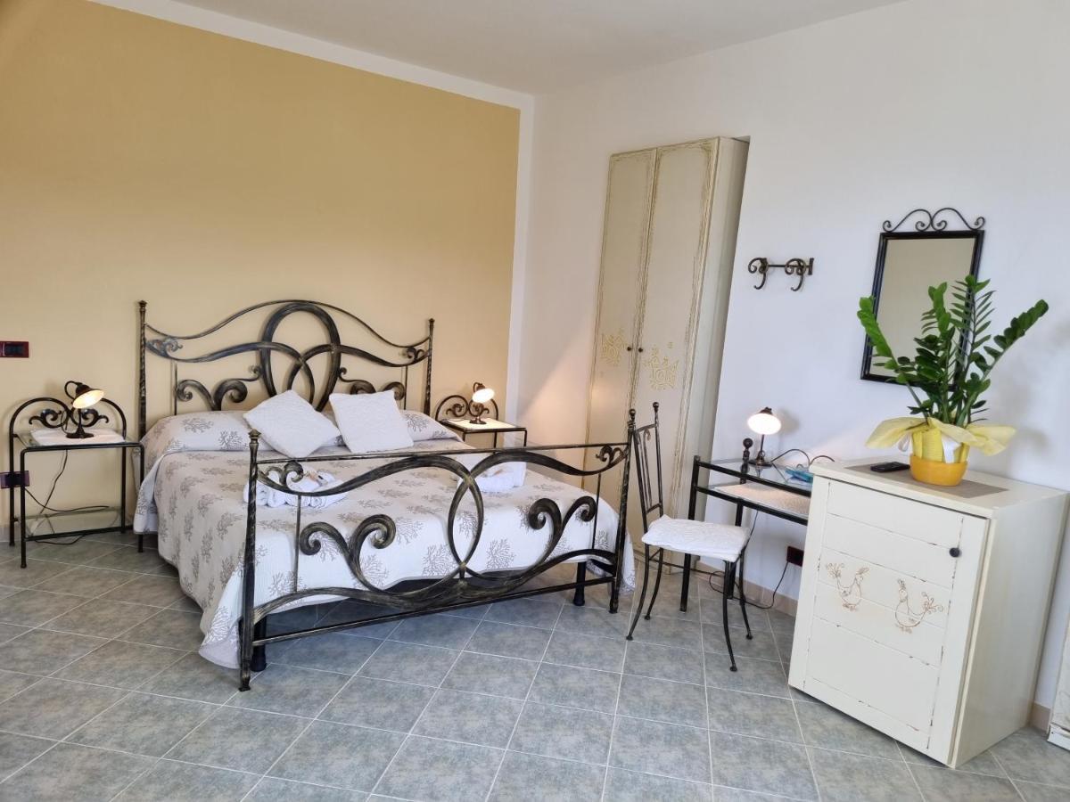 Agriturismo Finagliosu Palmadula ภายนอก รูปภาพ