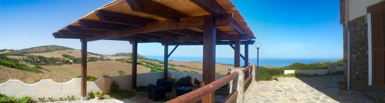 Agriturismo Finagliosu Palmadula ภายนอก รูปภาพ