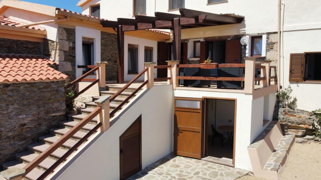 Agriturismo Finagliosu Palmadula ภายนอก รูปภาพ