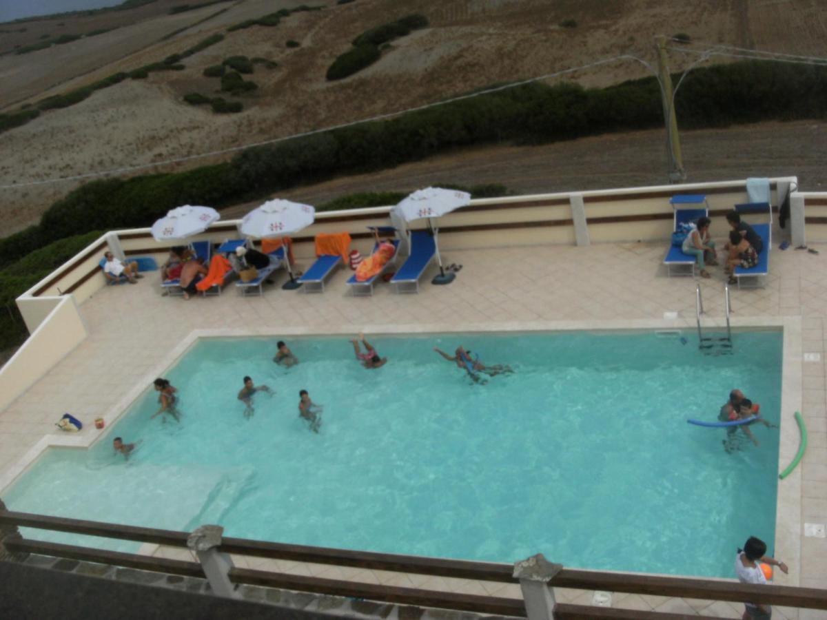 Agriturismo Finagliosu Palmadula ภายนอก รูปภาพ