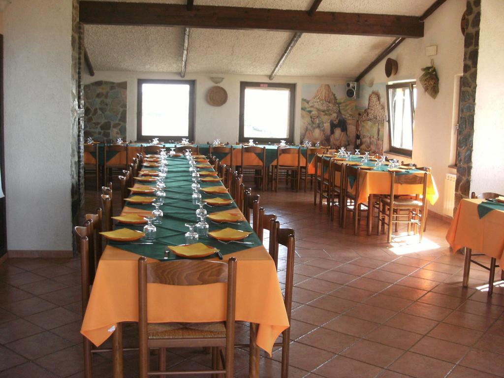 Agriturismo Finagliosu Palmadula ภายนอก รูปภาพ