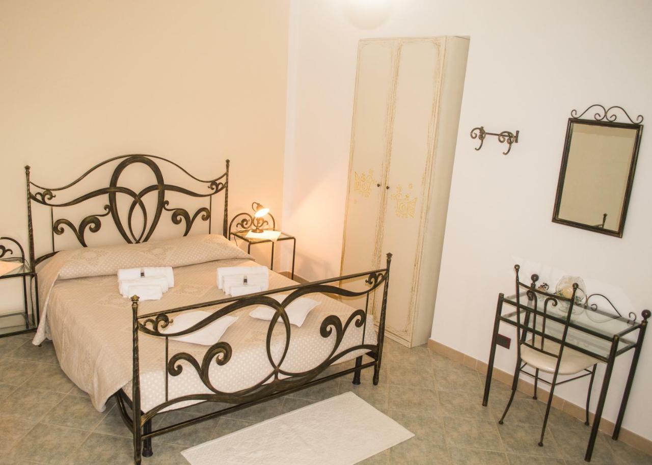 Agriturismo Finagliosu Palmadula ภายนอก รูปภาพ