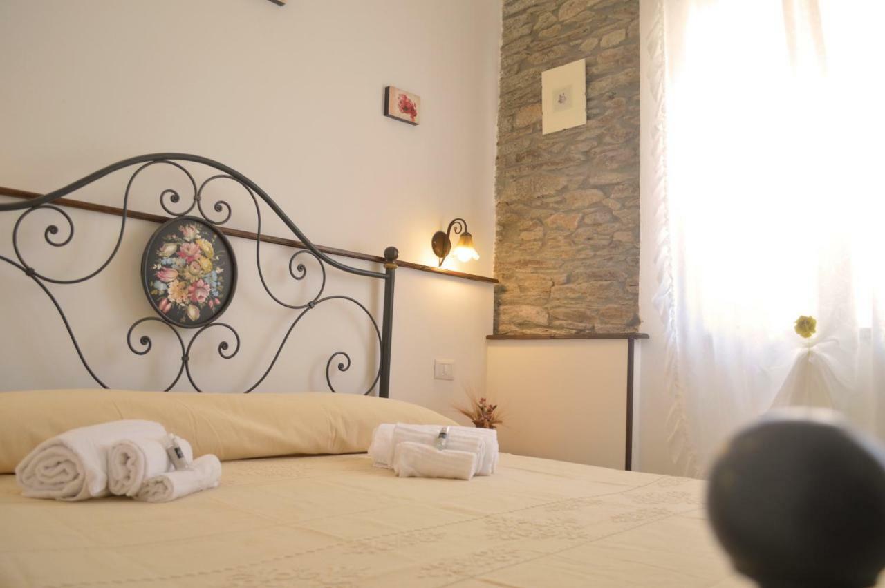 Agriturismo Finagliosu Palmadula ภายนอก รูปภาพ