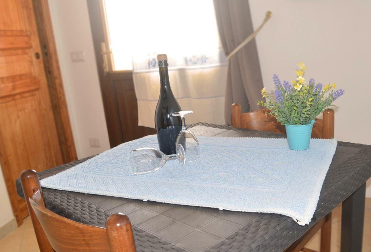 Agriturismo Finagliosu Palmadula ภายนอก รูปภาพ